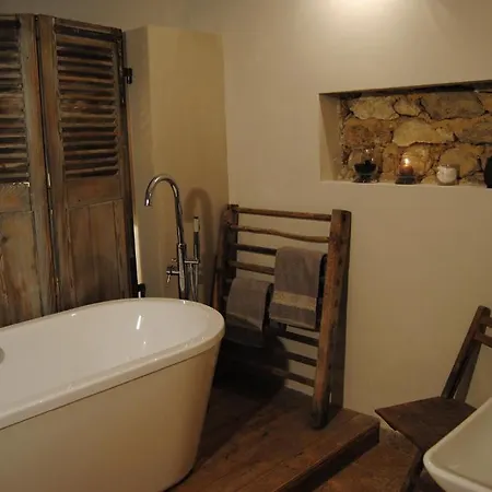 Le Lavoir Du Lauzon Couette-café Montségur-sur-Lauzon